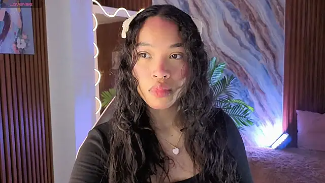 penelope tay1 online show from 2, 6, 2026