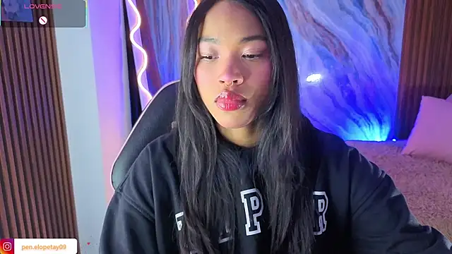penelope tay1 online show from 22, 7, 2026