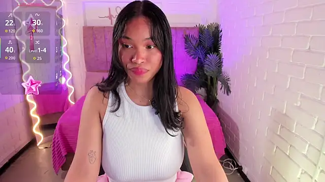 Snapshot of penelope_tay1 chatting on 22, 10, 2025 penelope tay1 online show from 22, 10, 2025