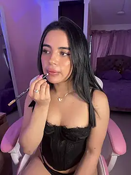 Snapshot of Emily-14 chatting on 1, 5, 2026 Emily-14 online show from 1, 5, 2026