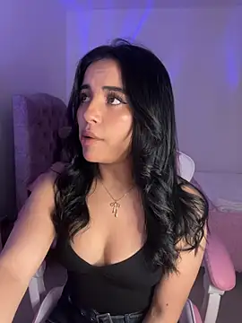 Emily-14 online show from 14, 4, 2026