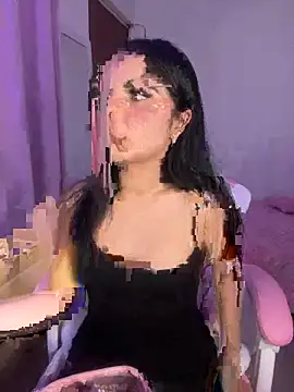 Snapshot of Emily-14 chatting on 20, 12, 2025 Emily-14 online show from 20, 12, 2025