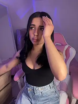 Snapshot of Emily-14 chatting on 3, 3, 2026 Emily-14 online show from 3, 3, 2026