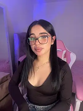 Emily-14 online show from 19, 4, 2026