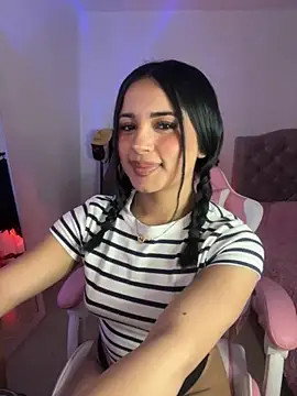 Snapshot of Emily-14 chatting on 26, 9, 2025 Emily-14 online show from 26, 9, 2025