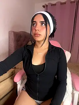 Snapshot of Emily-14 chatting on 3, 12, 2025 Emily-14 online show from 3, 12, 2025