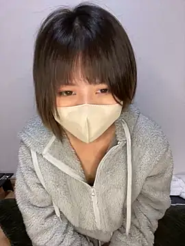 Snapshot of -anzu-o chatting on 23, 12, 2024 -anzu-o online show from 23, 12, 2024