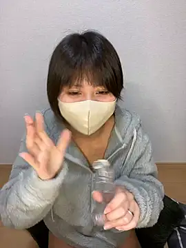 Snapshot of -anzu-o chatting on 13, 12, 2024 -anzu-o online show from 13, 12, 2024