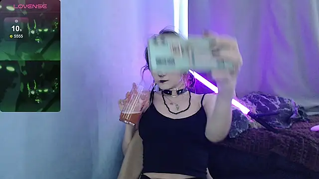 Snapshot of Milten-Trish chatting on 6, 5, 2026 Milten-Trish online show from 6, 5, 2026