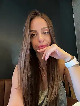 HayleyBlair online show from 3, 6, 2026