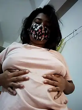 Snapshot of Fuck_Girl_Nuri chatting on 17, 5, 2026 Fuck Girl Nuri online show from 17, 5, 2026