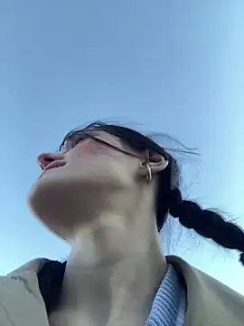 Mia Mia M online show from 10, 4, 2026