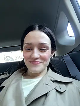 Mia Mia M online show from 20, 4, 2026