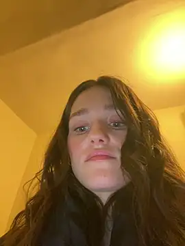 Mia Mia M online show from 3, 2, 2026