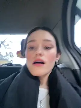 Mia Mia M online show from 2, 3, 2026