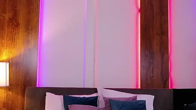 SkylerSpark online show from 16, 11, 2025