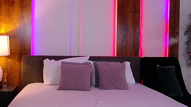 SkylerSpark online show from 11, 11, 2025