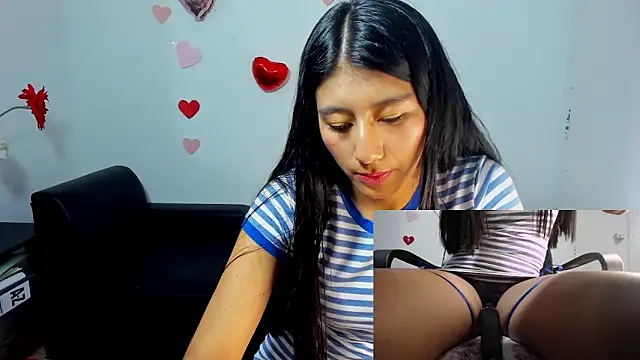 Snapshot of CarlaAlvez chatting on 9, 3, 2025 CarlaAlvez online show from 9, 3, 2025