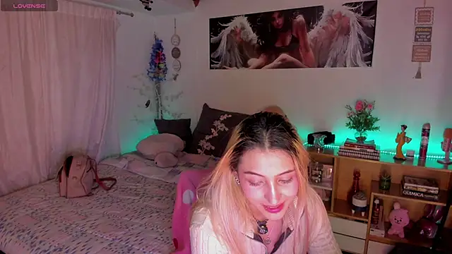 cuteweed420 online show from 16, 4, 2026