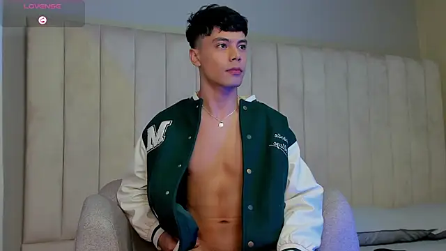 Dammon Stallion online show from 18, 12, 2025