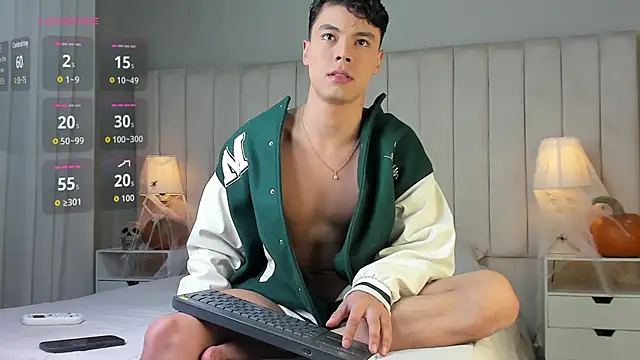 Snapshot of Dammon_Stallion chatting on 25, 10, 2025 Dammon Stallion online show from 25, 10, 2025