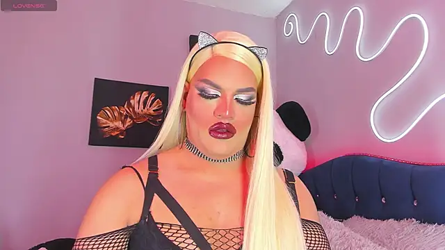 Missisabella  online show from 13, 9, 2025