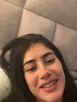 Sweet and caramel online show from 21, 3, 2025