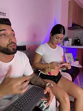 Sweet and caramel online show from 26, 1, 2025