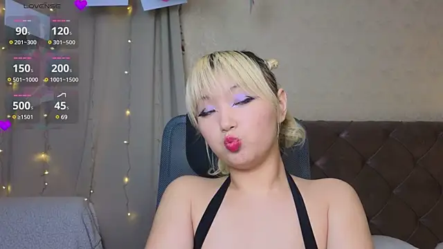 Milla Aheo online show from 17, 2, 2025