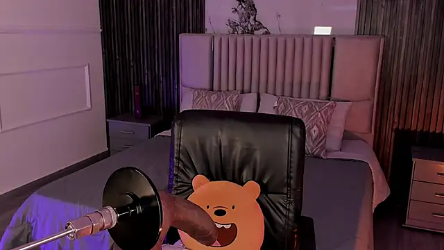 Lillyortiz online show from 5, 3, 2026