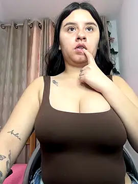 SaraBraun  online show from 11, 11, 2025