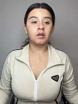 SaraBraun  online show from 14, 4, 2026