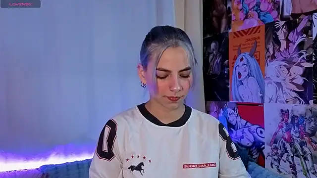 ArtemisaBlake online show from 5, 4, 2026