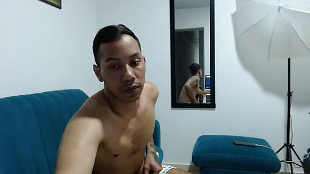 Snapshot of dream_fulfilled chatting on 28, 2, 2025 dream fulfilled online show from 28, 2, 2025