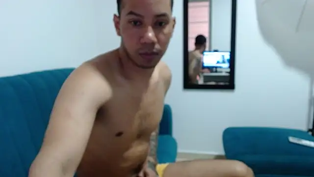 Snapshot of dream_fulfilled chatting on 28, 2, 2025 dream fulfilled online show from 28, 2, 2025