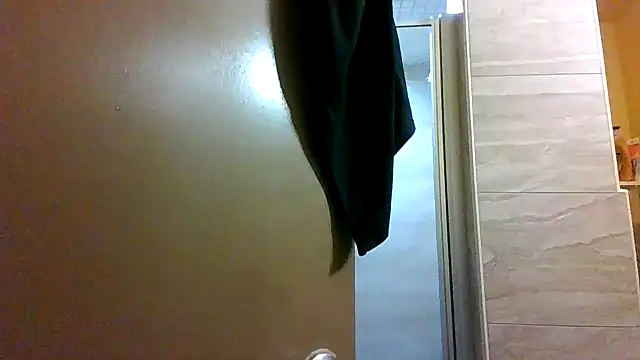 LuckiXCX online show from 10, 2, 2026