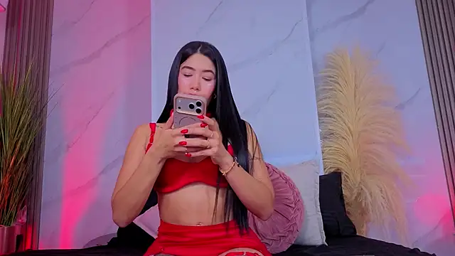 Chlooee   online show from 15, 7, 2026