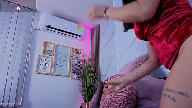 Chlooee   online show from 26, 2, 2026