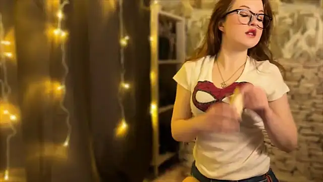 LaurenRossss online show from 13, 1, 2025