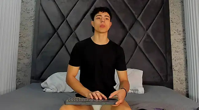 JoshRashfordd online show from 16, 2, 2025