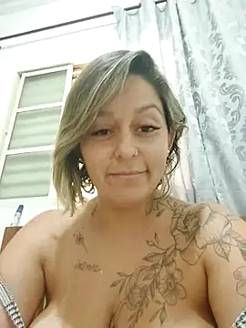 Snapshot of baixinhaloira chatting on 20, 12, 2024 baixinhaloira online show from 20, 12, 2024