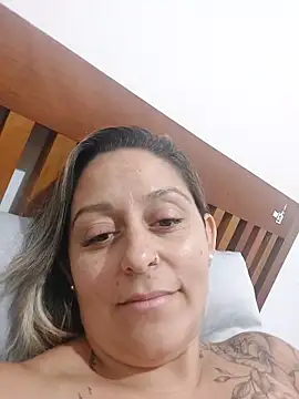 Snapshot of baixinhaloira chatting on 31, 12, 2024 baixinhaloira online show from 31, 12, 2024