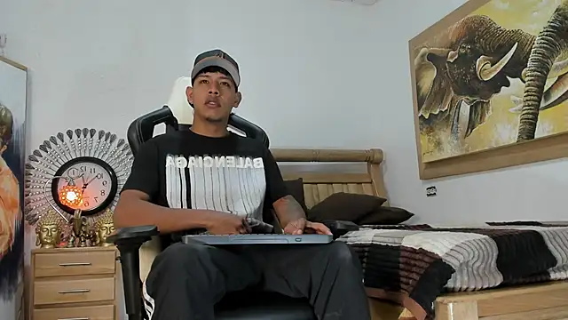 mr stiven  online show from 24, 3, 2026