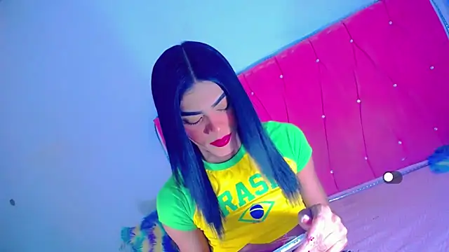 Theylor Rouse online show from 26, 10, 2025