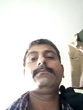 Snapshot of Smarterboytravel chatting on 13, 12, 2024 Smarterboytravel online show from 13, 12, 2024