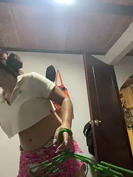 Snapshot of Liah_ferrer chatting on 10, 5, 2026 Liah ferrer online show from 10, 5, 2026