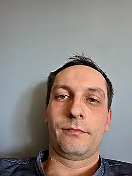 Snapshot of Kondzio chatting on 5, 4, 2026 Kondzio online show from 5, 4, 2026
