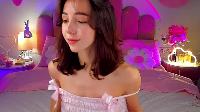 ElsaYoung online show from 21, 11, 2025