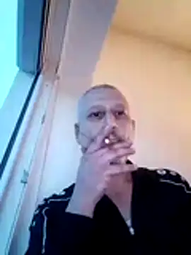 Snapshot of Husoban chatting on 21, 10, 2025 Husoban online show from 21, 10, 2025