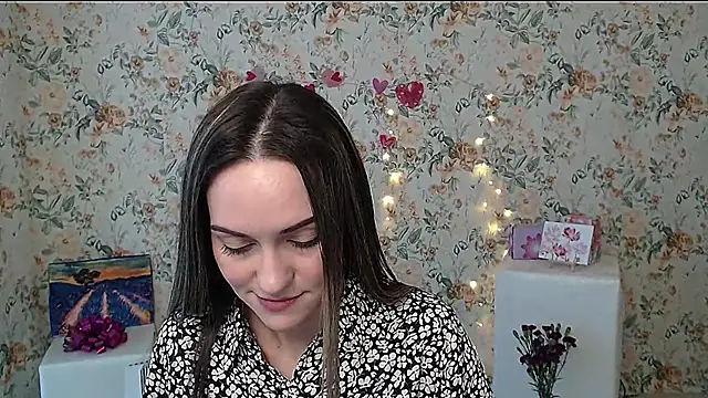 Lina Star S online show from 1, 3, 2025